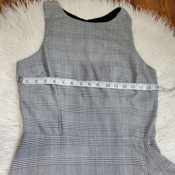 Aqua dress ruffle sleeveless - Picture 6 of 7